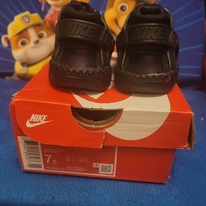 Toddler sneakers
